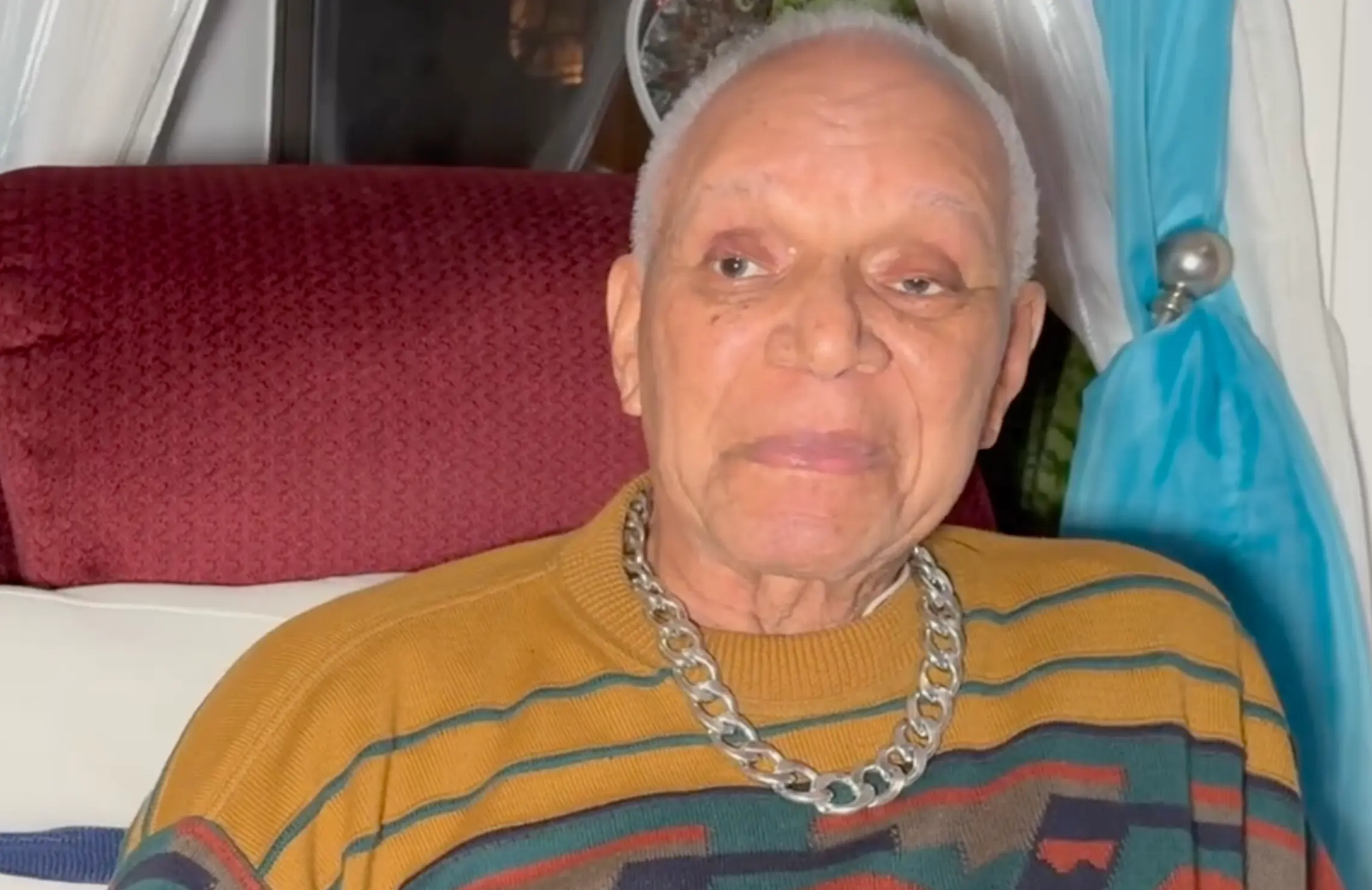 Nat Horne was on the verge of losing his Hell's Kitchen apartment, before he received the support of the GoFundme community (Image via YouTube/Clockwork Pictures)