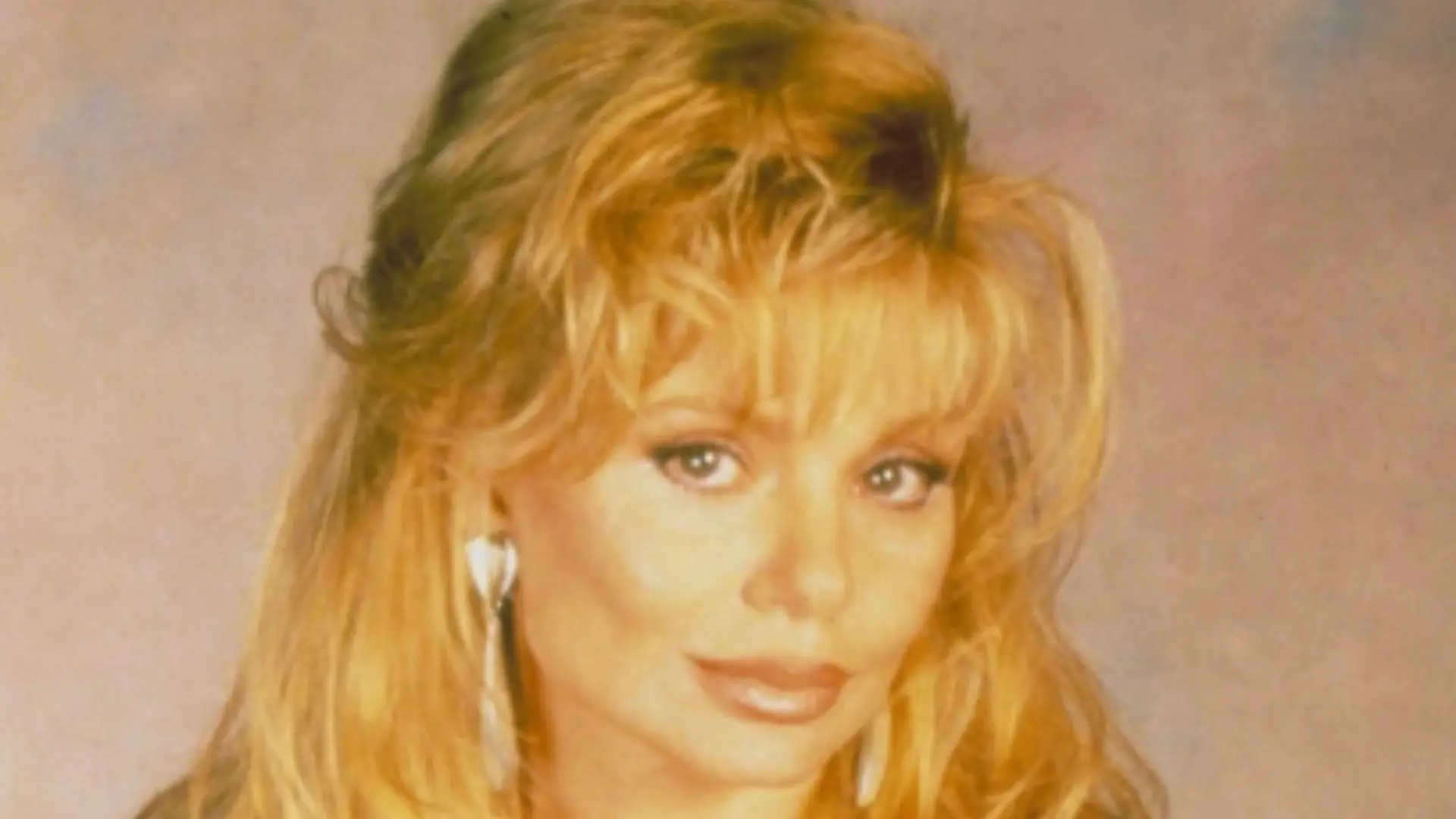 Loni Anderson (Image via X/@NoirchickInOldHollywood)