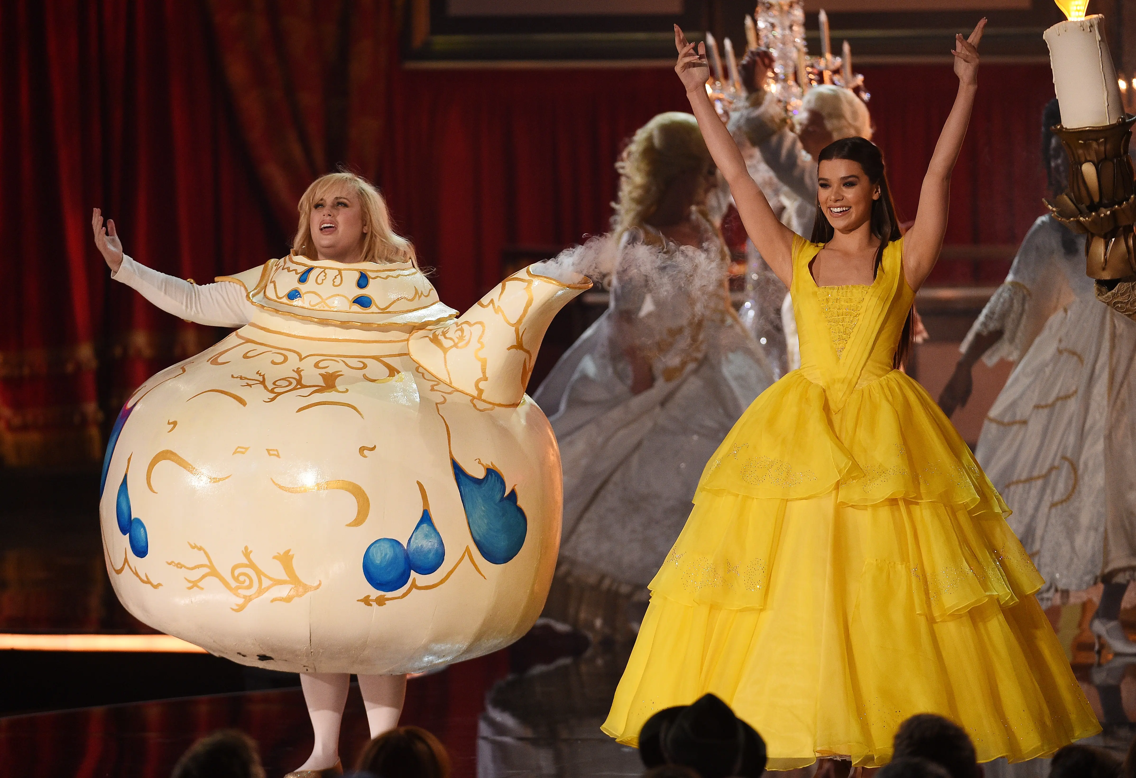 LOS ANGELES, CA - MAY 07:  Actors Rebel Wilson (L) and Hailee Steinfeld perform onstage during the 2017 MTV Movie And TV Awards at The Shrine Auditorium on May 7, 2017 in Los Angeles, California.  (Photo by Kevork Djansezian/Getty Images)