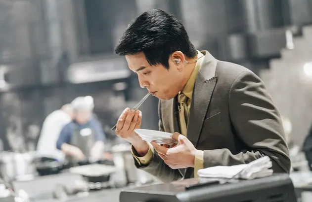 Anh Sung-jae (Image via Instagram/@netflixkr)