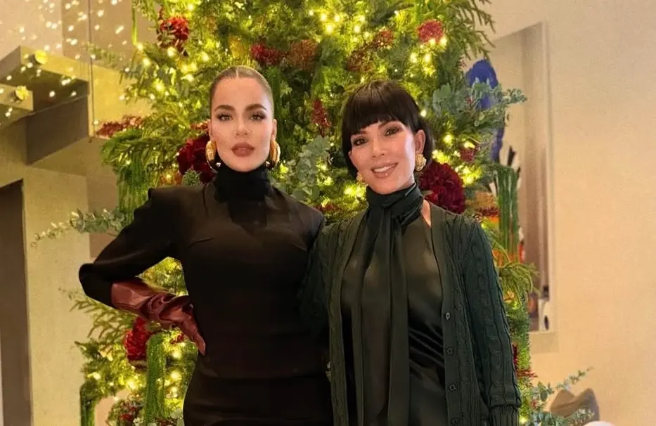 Khloe and Kris (Image via Instagram/@krisjenner)