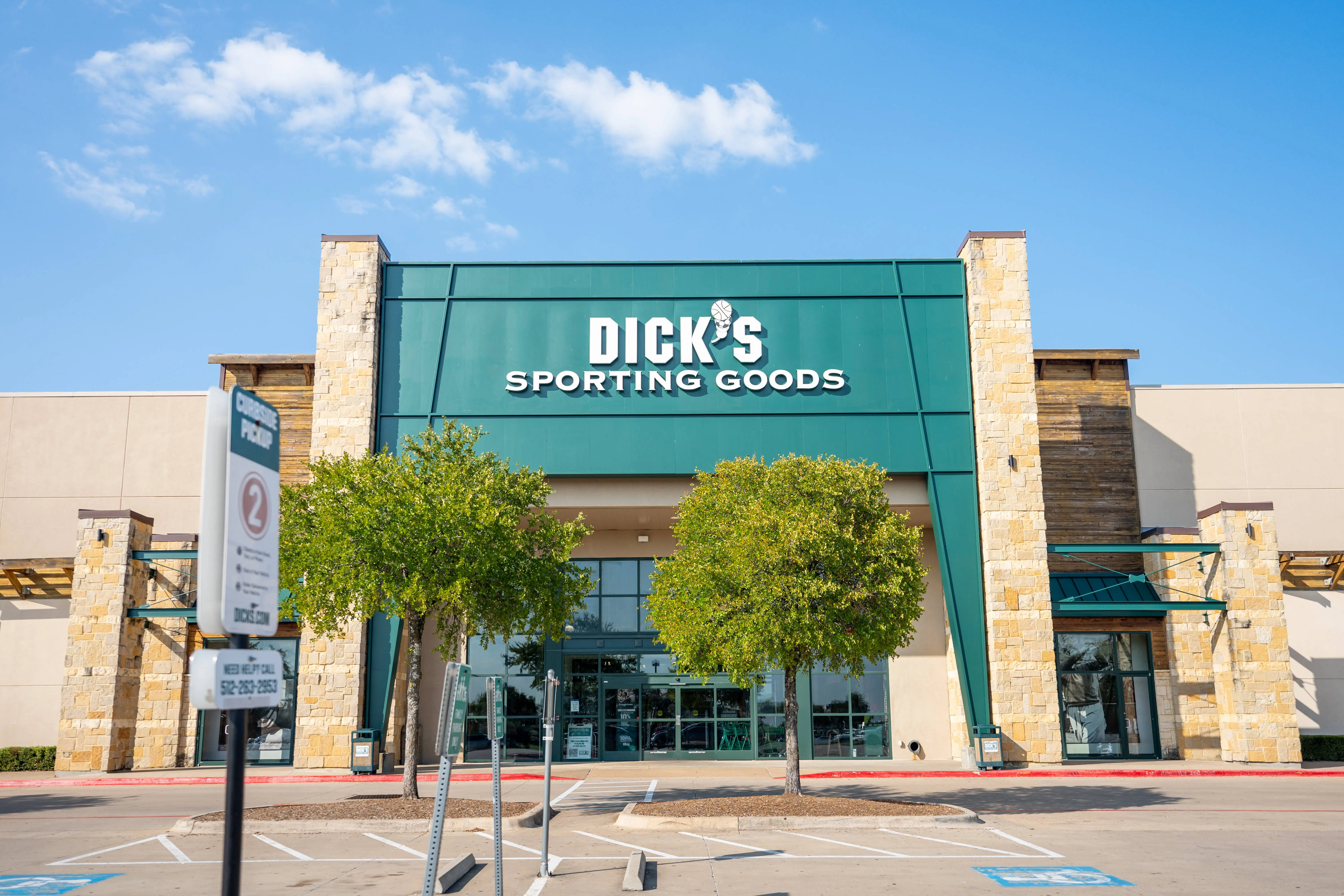 AUSTIN, TEXAS - SEPTEMBER 08: A Dick's Sporting Goods retail store in seen on September 08, 2025 in Austin, Texas. Dick's Sporting Goods has acquired Foot Locker in a $2.4 billion deal.  (Photo by Brandon Bell/Getty Images)
