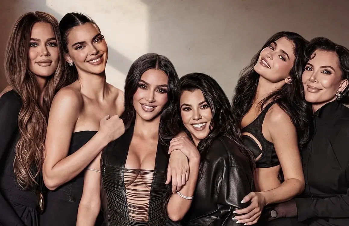 The Kardashians (Image via Hulu)
