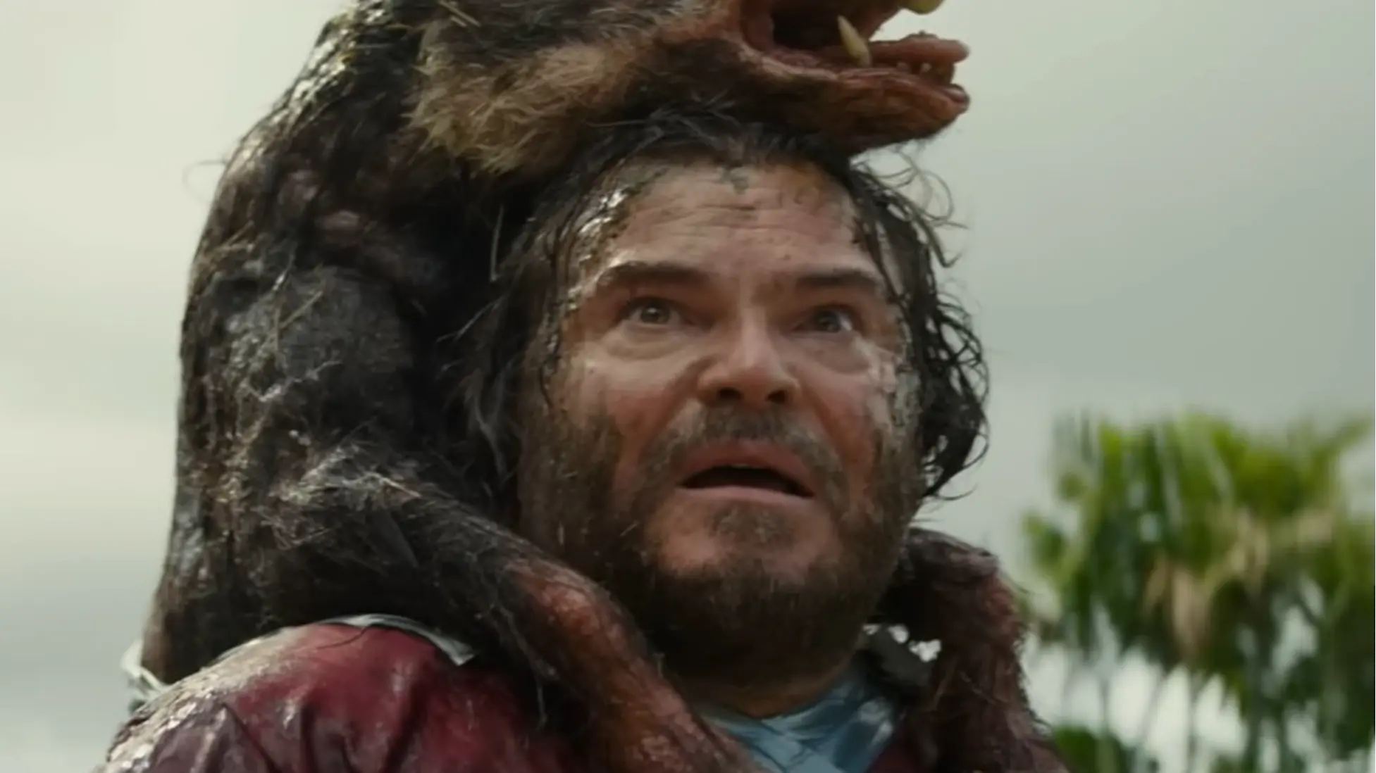 Jack Black as Doug McCallister terrified of the ANACONDA. (Image via Youtube/@ Sony Pictures Entertainment)