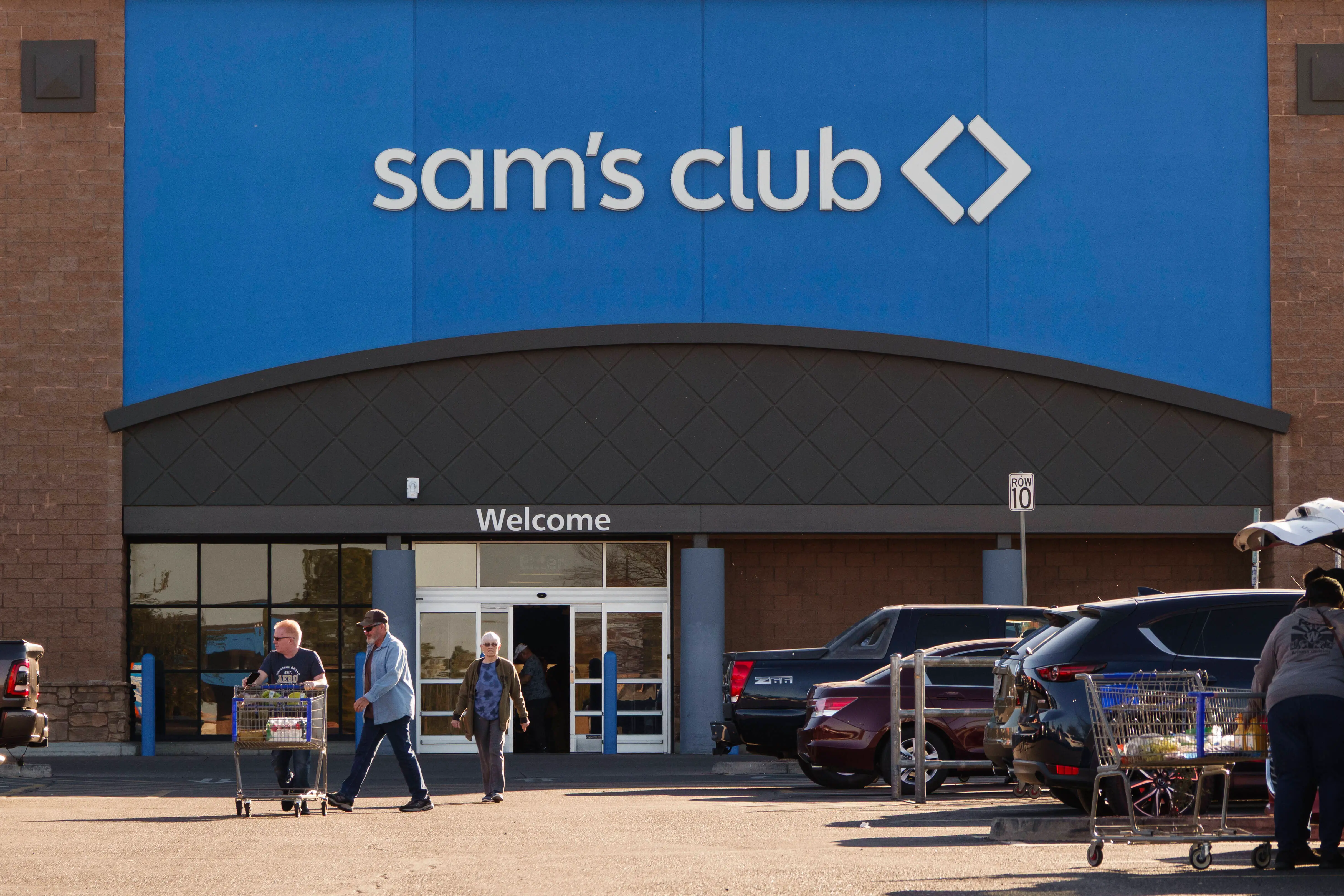 PEORIA, ARIZONA - FEBRUARY 22: A Sam's Club warehouse store on February 22, 2025 in Peoria, Arizona. (Photo by Kevin Carter/Getty Images)