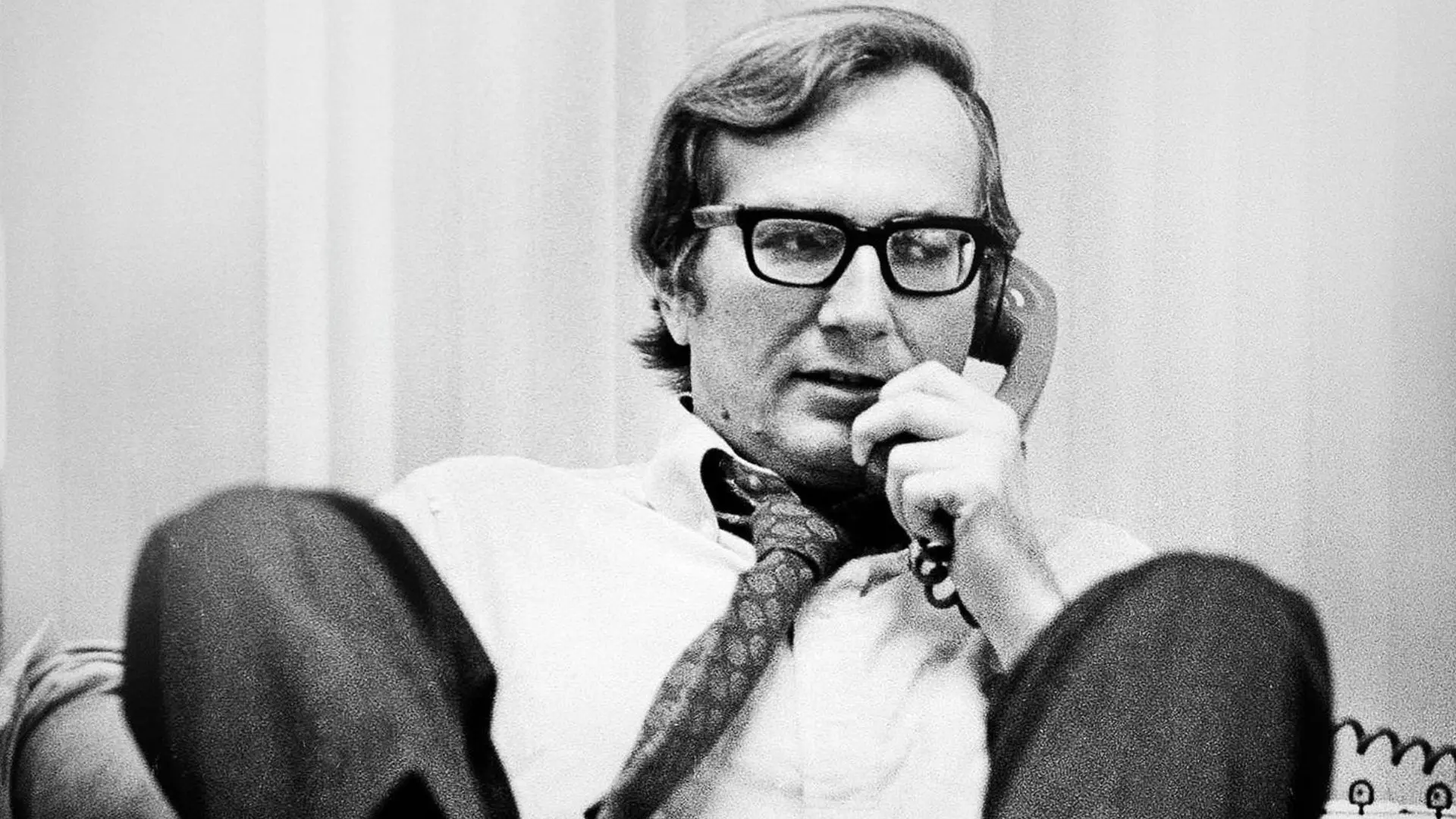 A scene from Cover-Up (Image via YouTube/@Netflix)