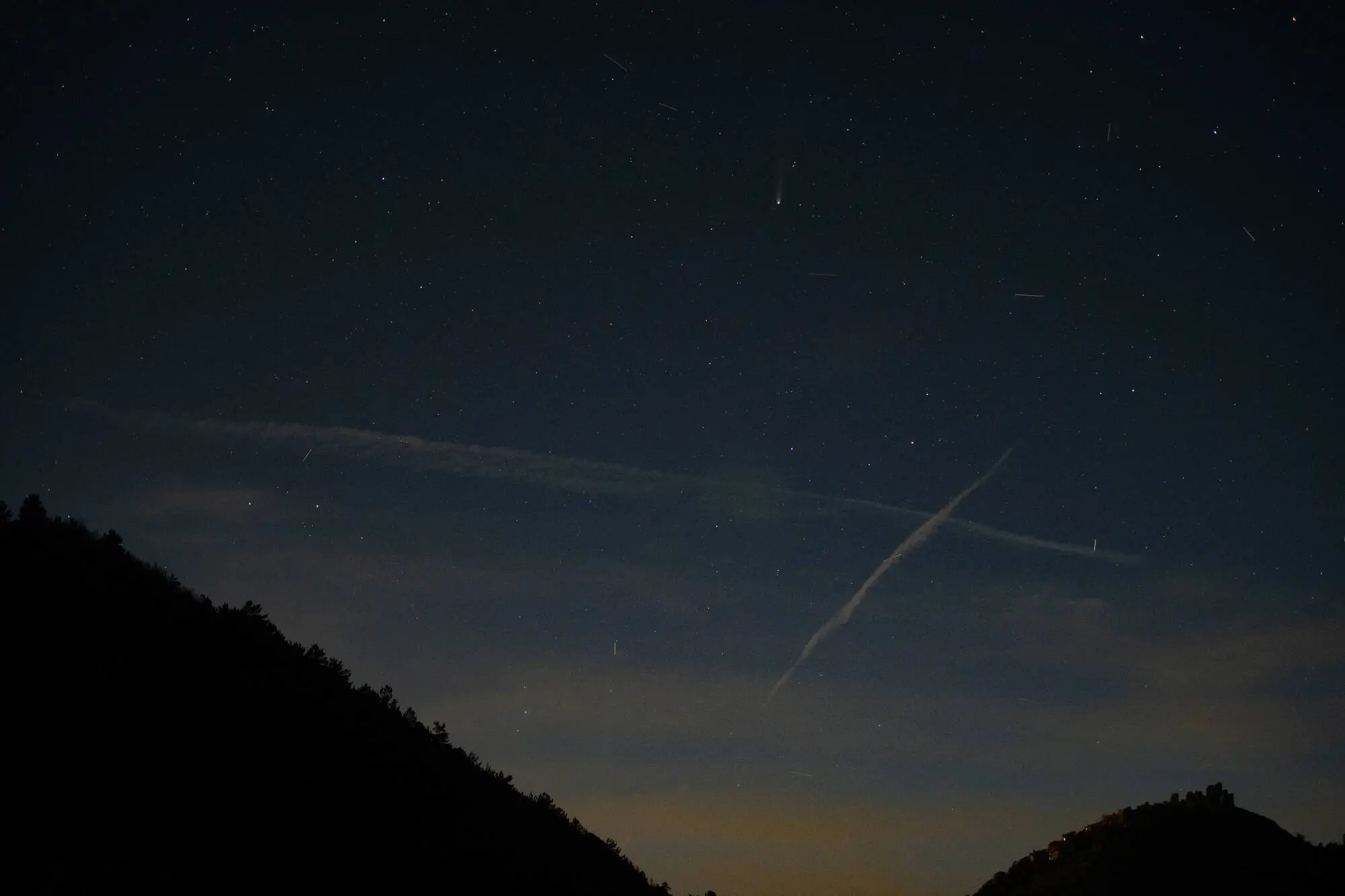 Comet C/2025 A6 (Lemmon) is seen from municipality of Calascio, Italy (Photo for reference, Image via Getty)