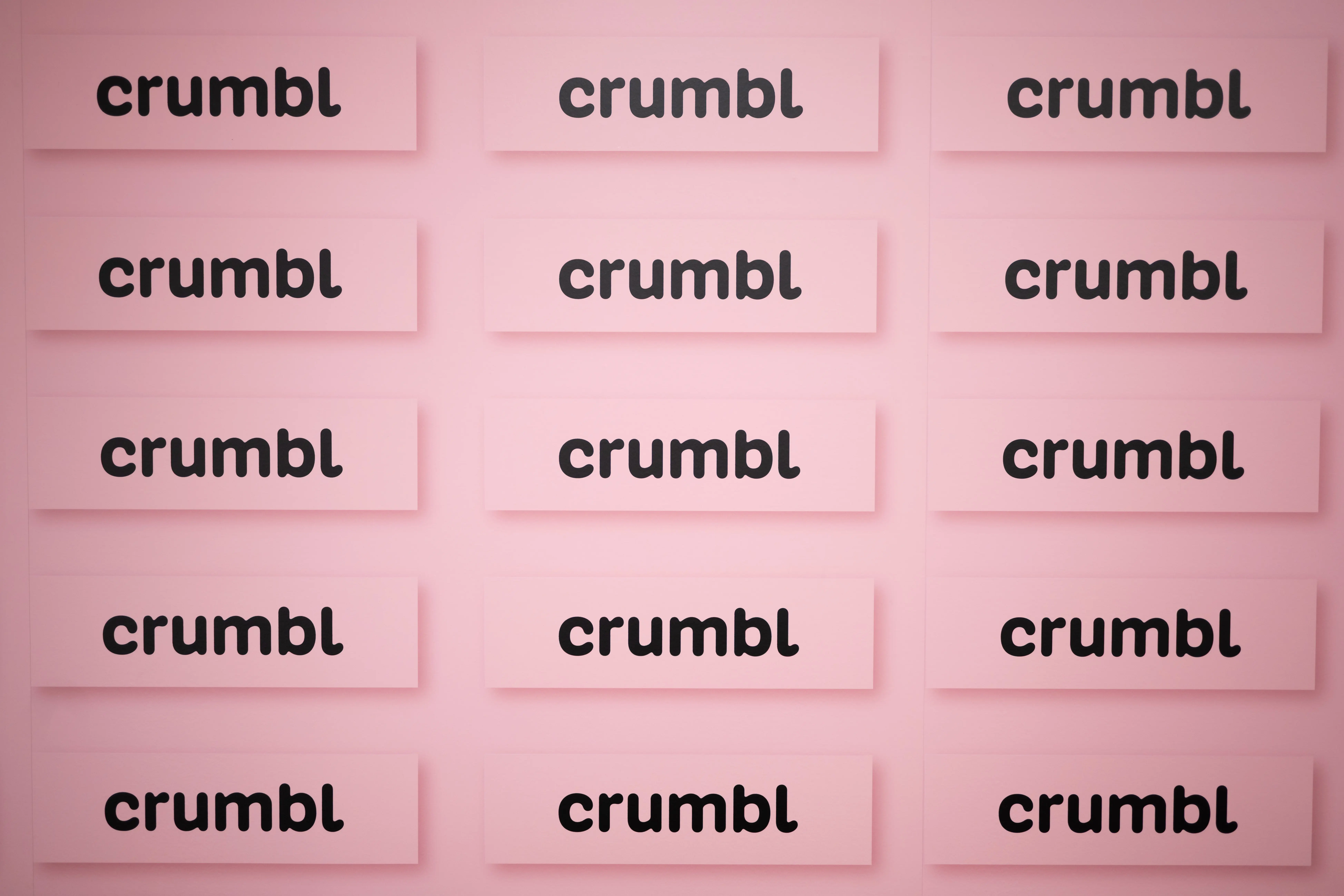 31 May 2025, Canada, Halifax: The logo of the North American cookie chain "Crumbl". Photo: Sebastian Kahnert/dpa (Photo by Sebastian Kahnert/picture alliance via Getty Images)