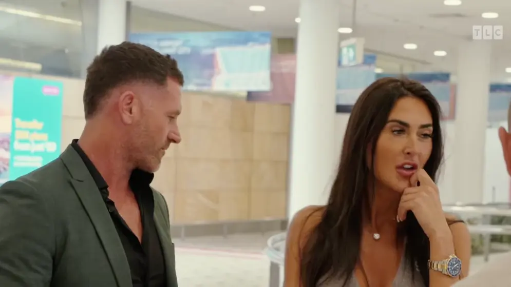 90 Day Fiancé: Before the 90 Days saw Elise fly off to Australia to meet  Joshua for the first time - PRIMETIMER