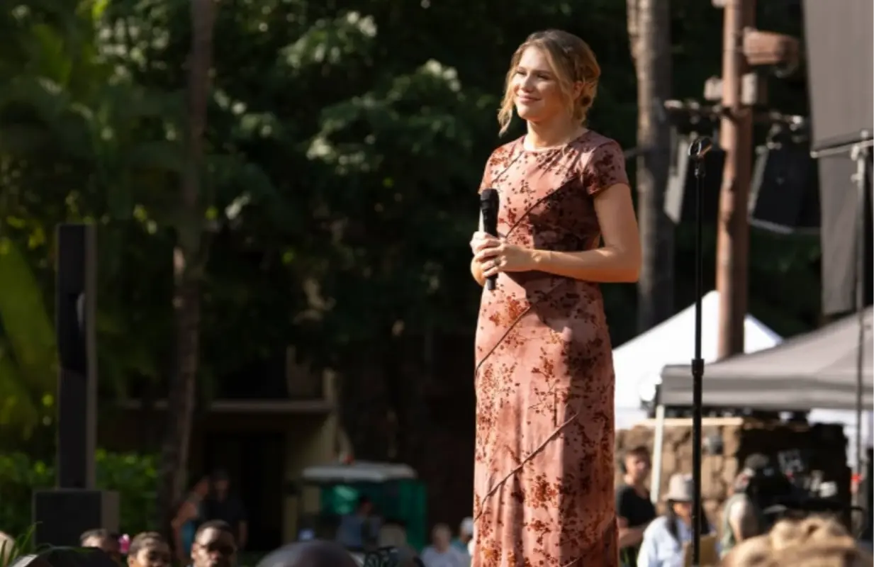 American Idol season 24's Hannah Harper reaches Top 20 after Vince Gill  tribute to late grandfather - PRIMETIMER