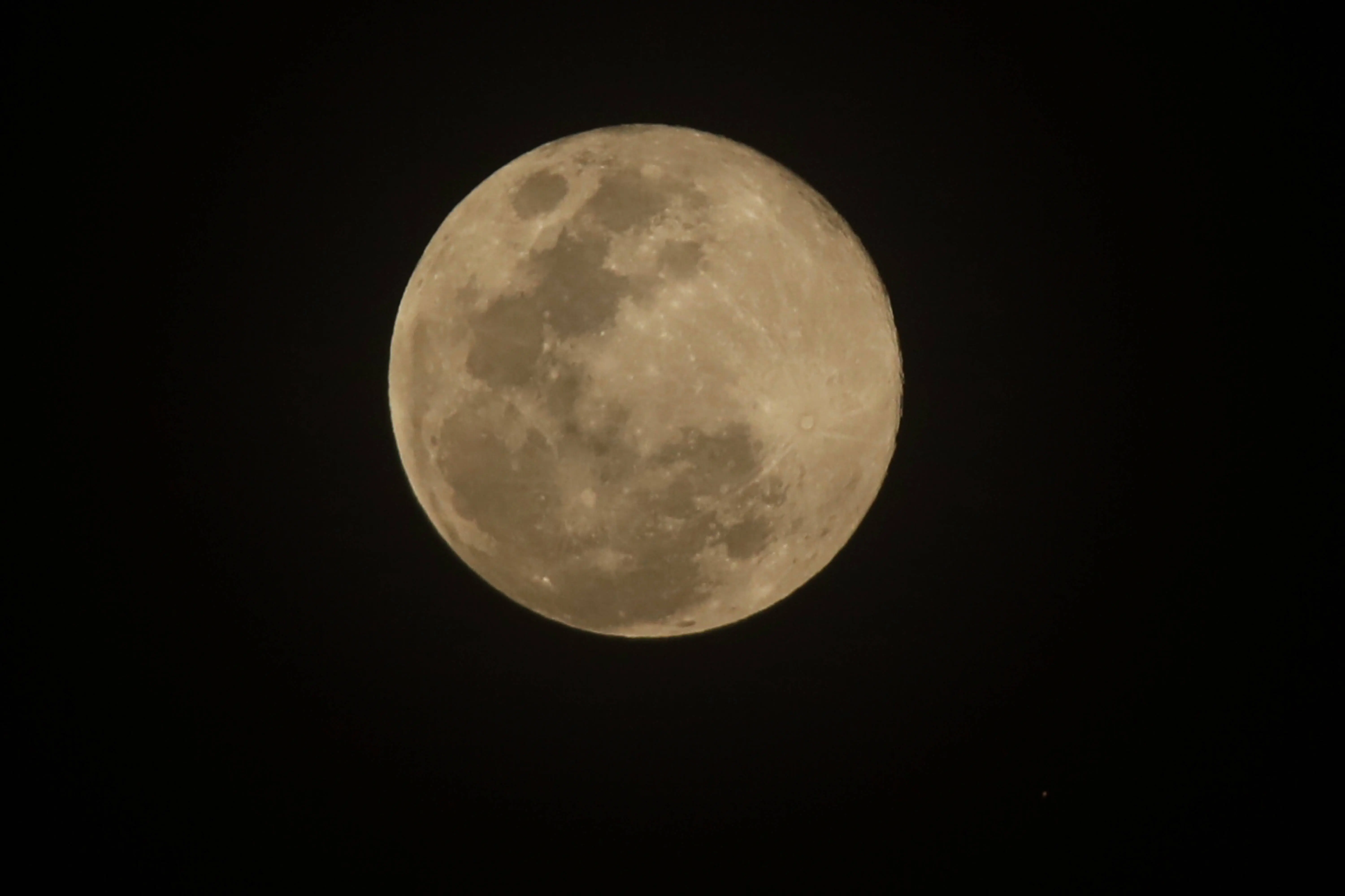 2026 Full Moon calendar: When to see the Full Moon and phases