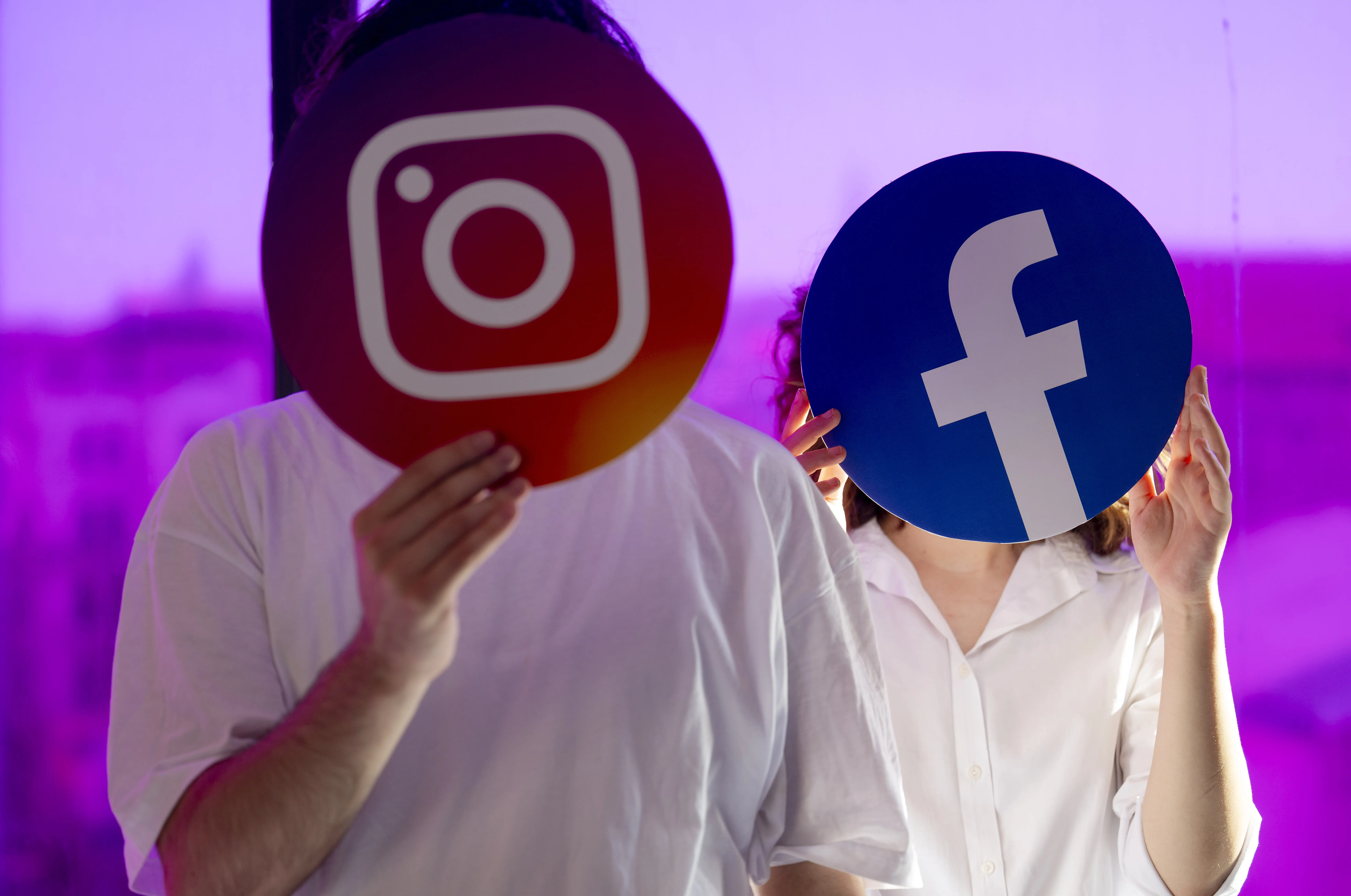 Major Facebook and Instagram outage leaves users unable to access ...