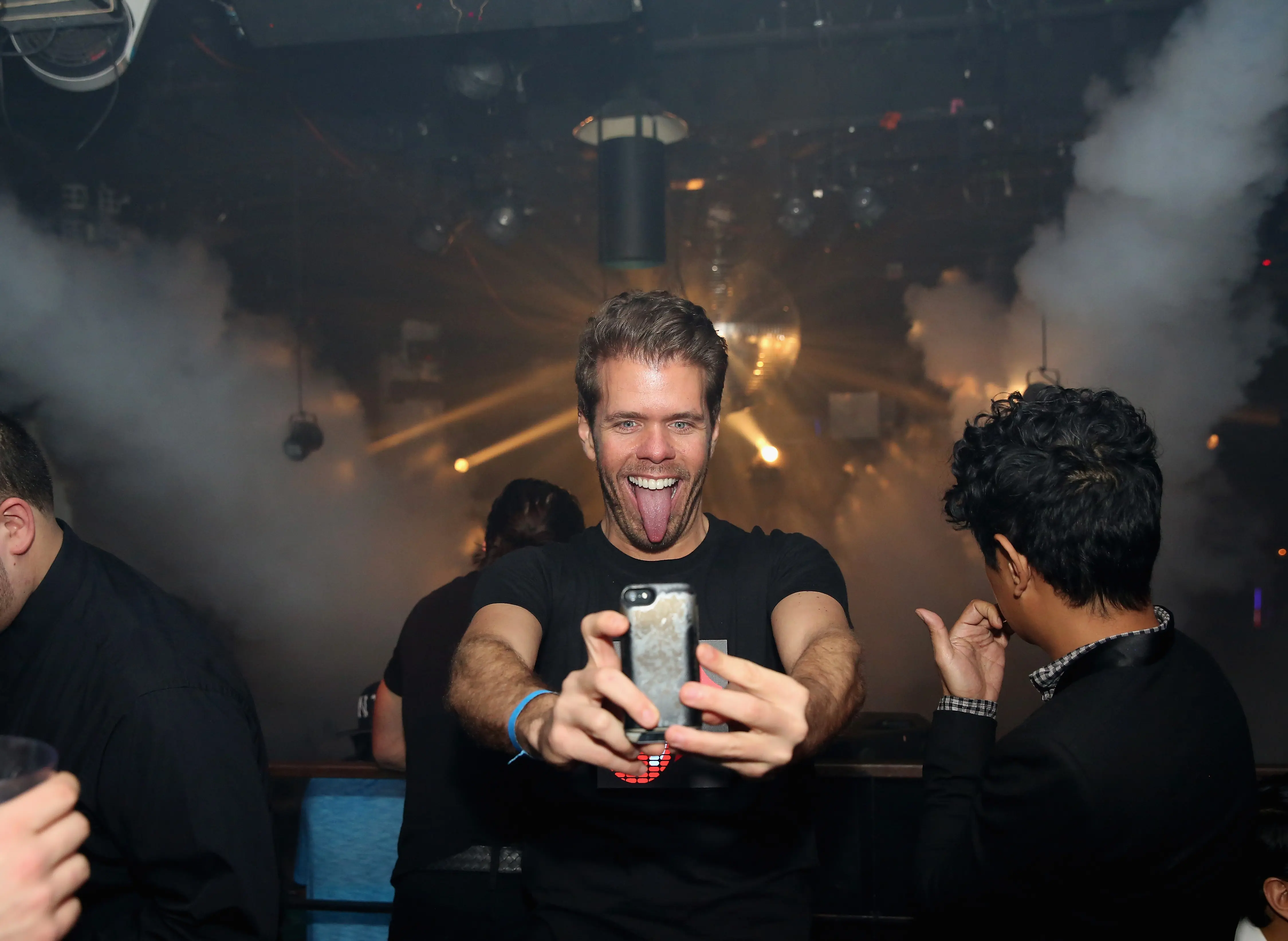 Was Perez Hilton a victim of $10 million real estate cryptocurrency fraud that led him to self-harm? Viral post debunked