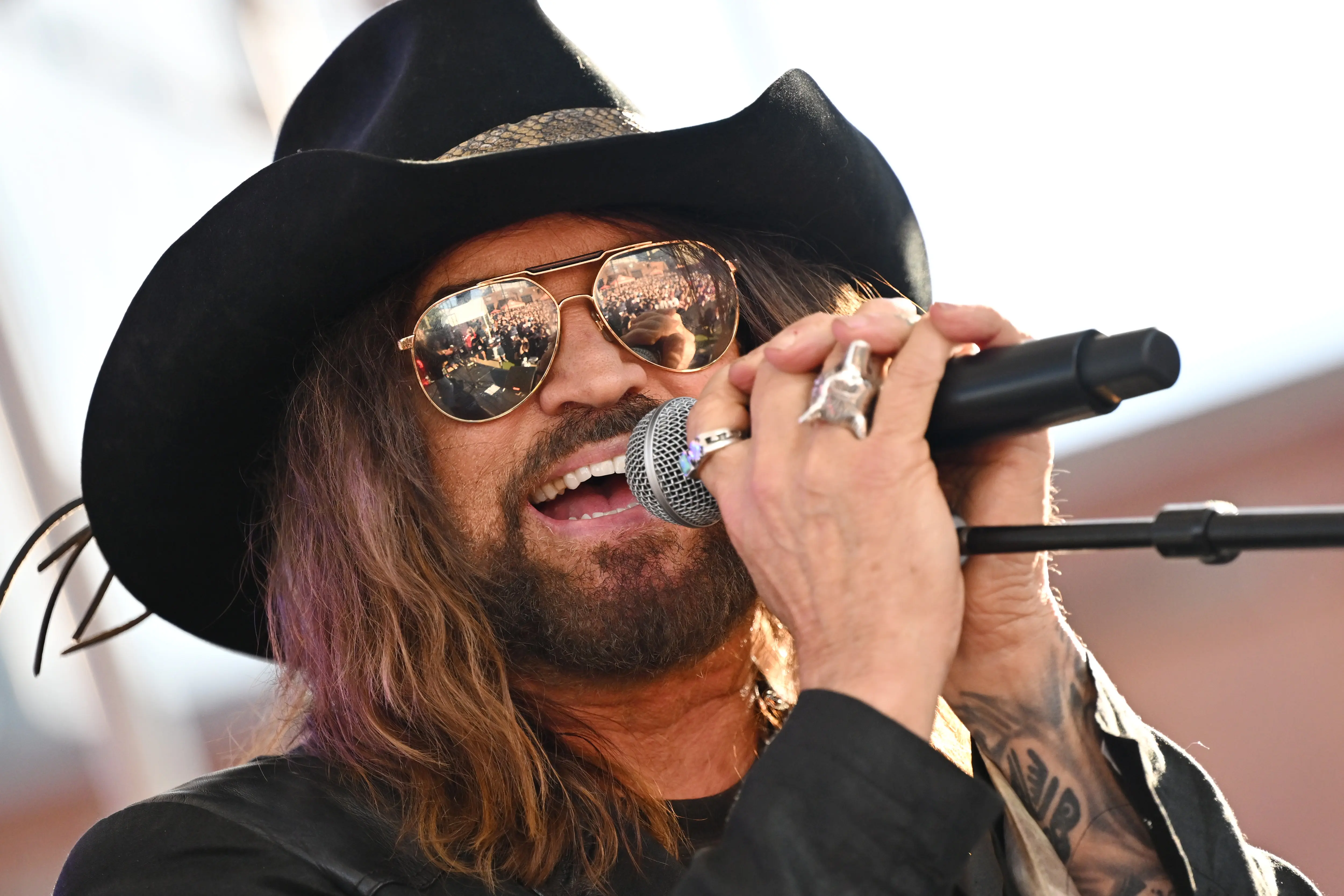 Billy Ray Cyrus’ ex-wife Firerose labeled Tennessee estate a 