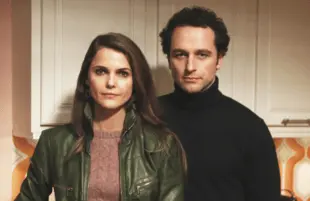 Keri Russell and Matthew Rhys star as Liz and Philip Jennings in The Americans (FX)