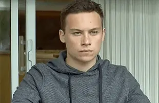 Finn Cole on Animal Kingdom (TNT)