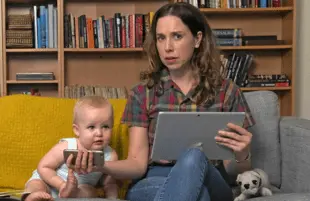 Stevie and Audrey (Alison Bell) take a time out in The Letdown (Netflix)