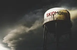 The Skidmore, MO water tower as seen in No One Saw a Thing (SundanceTV)