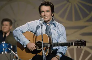 An image from Country Music of Merle Haggard on the set of The Johnny Cash Show in 1970 .(Photo: Les Leverett / PBS)