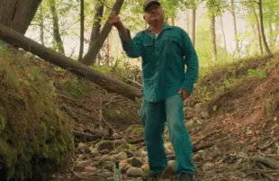 John McClane, a Michigan activist, is determined to show that Nestlé’s thirst for bottled water is ruining local rivers in season 2 of Rotten. (Netflix)