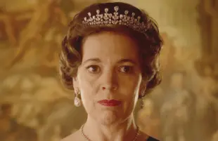 The new trailer for The Crown gave us our first extended look at Olivia Colman as Queen Elizabeth II. (Netflix)