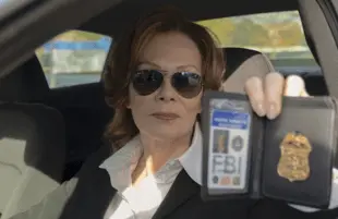 Jean Smart as Laurie Blake in Watchmen. (HBO)