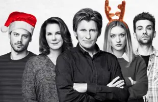 Francois Arnaud, Elizabeth Perkins, Denis Leary, Chelsea Frei, Jay Baruchel star in The Moodys. (Photo: FOX)