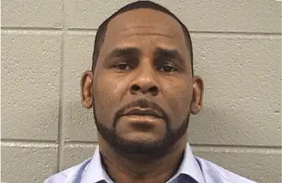  R. Kelly in a March 6, 2019 booking photo released by the Cook County Sheriff’s Office.