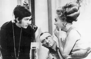 Steven Spielberg directing Joan Crawford in a segment for the 1969 pilot episode of Night Gallery. (Photo: NBC)