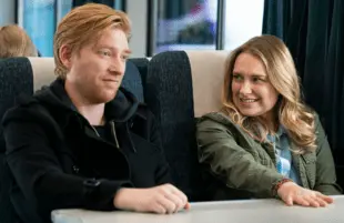 Domhnall Gleeson and Merritt Wever in Run. (Photo: HBO)
