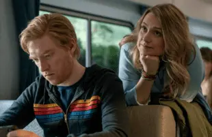 Domhnall Gleeson and Merritt Wever in Run. (HBO)