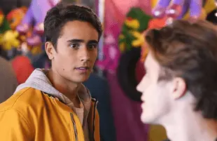 Michael Cimino stars in Love, Victor. (Hulu)