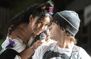 Madison Reyes and Charlie Gillespie in a scene from Julie and the Phantoms (Photo: Kailey Schwerman/Netflix)