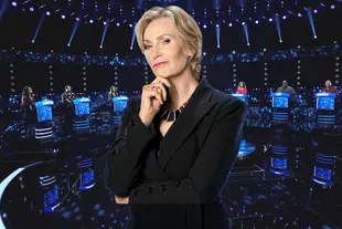 Jane Lynch hosts The Weakest Link. (NBC)