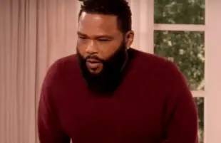 Anthony Anderson in Black-ish (ABC)