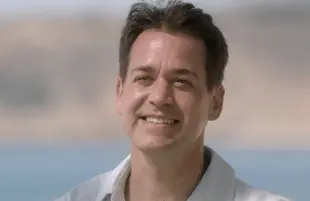 T.R. Knight on Grey's Anatomy (ABC)