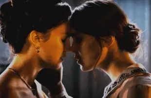 Ella Hunt and Hailee Steinfeld in Dickinson (Apple TV+)