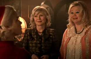 Kiernan Shipka, Beth Broderick, Caroline Rhea in Chilling Adventures of Sabrina (Netflix)