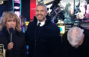 Cheri Oteri, Andy Cohen, Anderson Cooper on New Year's Eve Live (CNN)