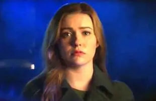Kennedy McMann is Nancy Drew (CW)