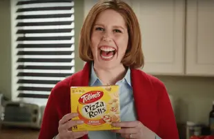 Vanessa Bayer on Saturday Night Live (NBC)