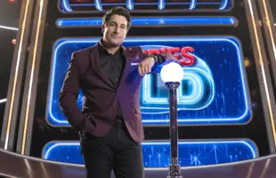 Jason Biggs hosts Cherries Wild. (FOX)