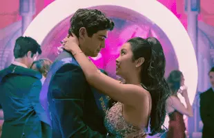 Noah Centineo and Lana Condor in To All the Boys: Always and Forever. (Netflix)