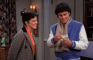 Erin Moran and Christopher Knight on Happy Days