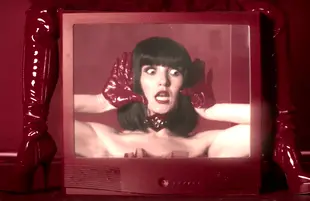 Chloe Fienman on Saturday Night Live (NBC)