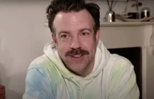 Jason Sudeikis at The Golden Globe Awards (NBC)