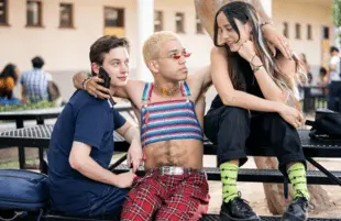 Chase Sui Wonders, Justice Smith and Uly Schlesinger in Generation. (Photo: Jennifer Clasen / HBO Max)