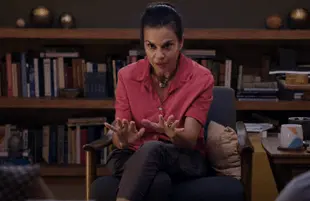 Dr. Orna Guralnik in Couples Therapy (Showtime)