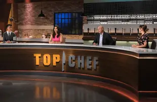 Distance makes the heart grow fonder. Melissa King, Padma Lakshmi, Tom Colicchio and Gail Simmons in Top Chef.  (Photo: David Moir/Bravo)