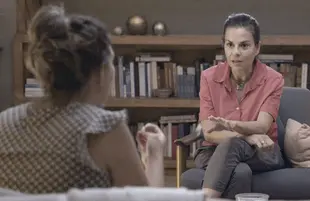 Dr. Orna Guralnik in Couples Therapy (Showtime)